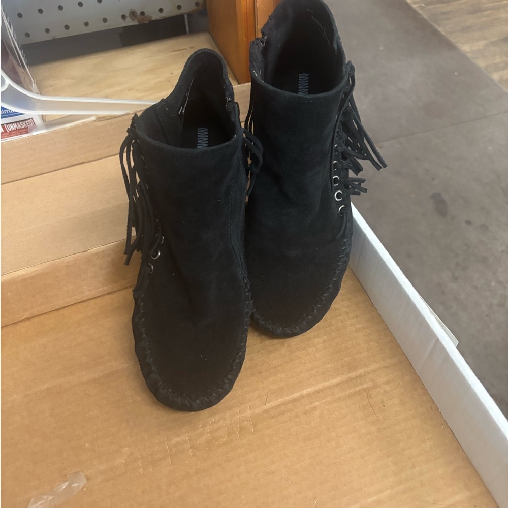 Minnetonka moccasin Willow Black Suede Ankle Boots with Fringe